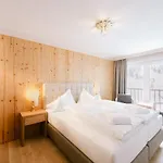 Steiner Superior Szálloda 4*