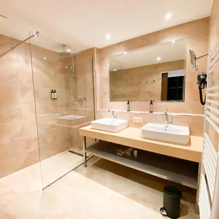 Hotel Steiner Superior 4*