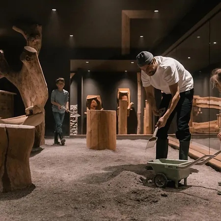 Steiner Superior Hotel